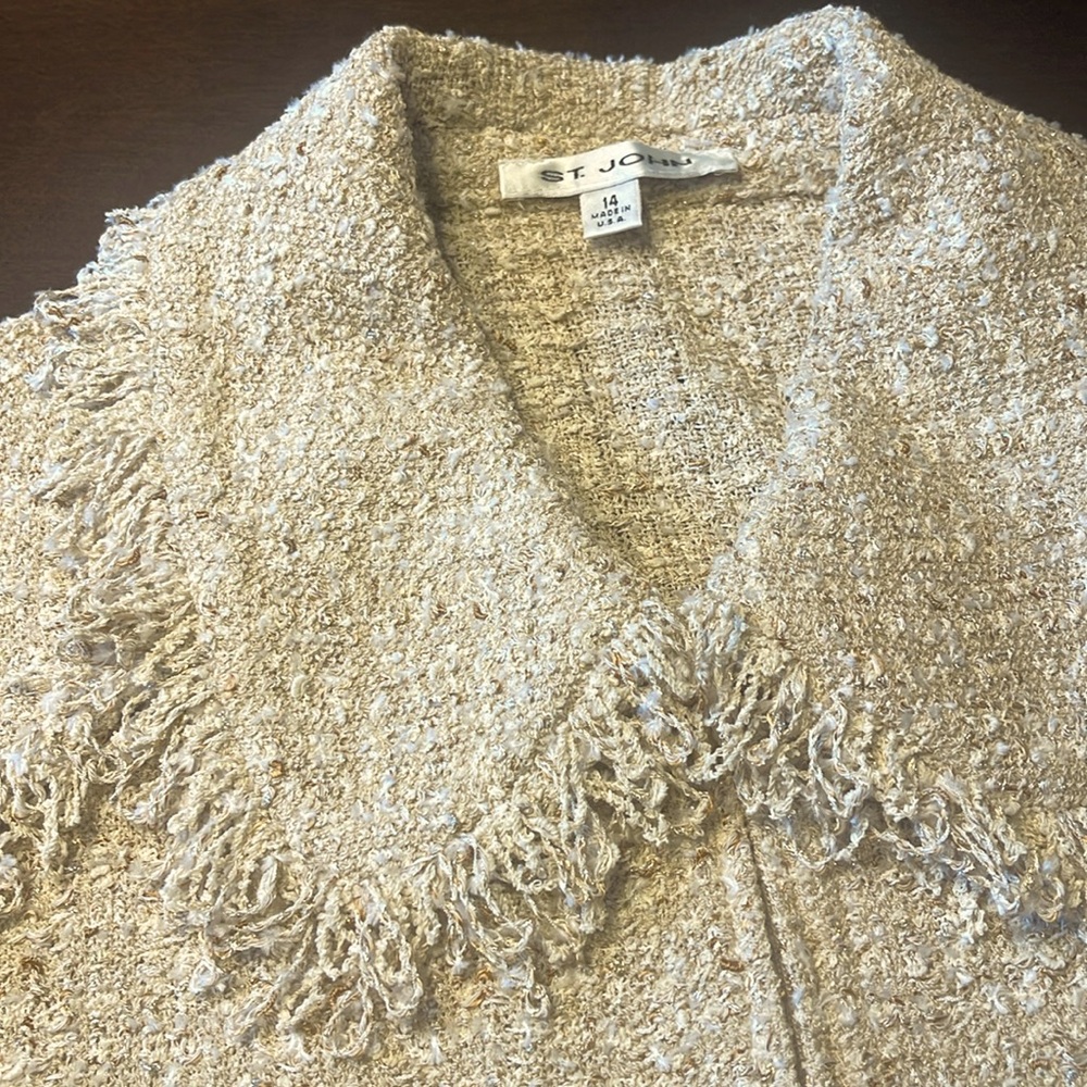 St. John crème eyelash plaid jacket Size 14